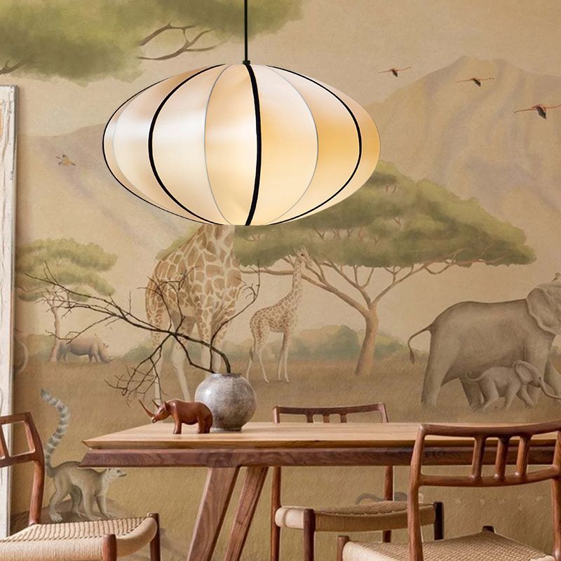 Đèn lồng vải thả trần decor không gian phòng ăn