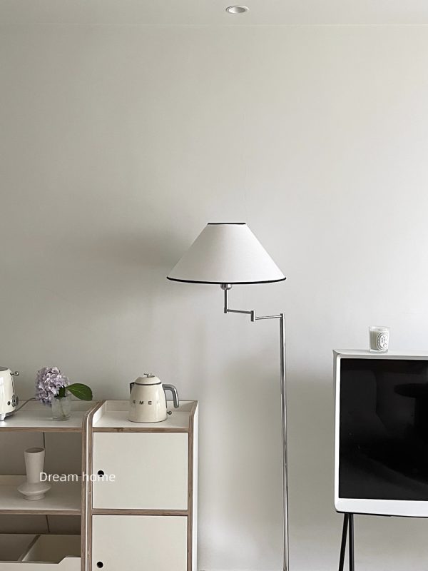 Đèn Đứng Chao Nón Thân Gấp Khúc, Đèn Sàn Kem Bắc Âu Đơn Giản Decor Phòng Khách, Phòng Ngủ (Ánh Sáng Ấm Áp) - Hình ảnh 5