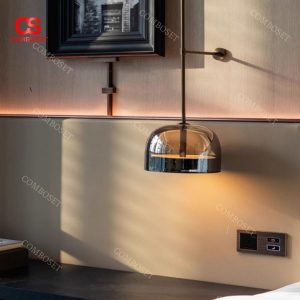 Đèn ốp tường thủy tinh màu hổ phách với thiết kế đặc biệt như đèn thả trần