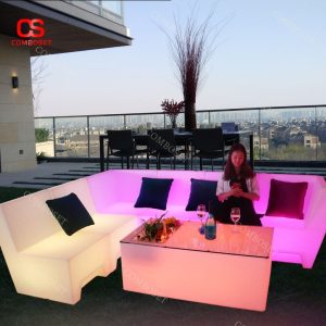 Bộ bàn 6 ghế chống thấm nước led RGB toàn hoàn là 1 san phẩm độc đáo dành cho không gian sân vườn