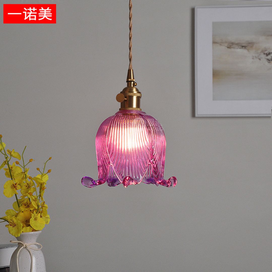 Đèn chùm thủy tinh hoa chuông nhỏ có 3 màu: trong suốt, màu hổ phách, , màu tím