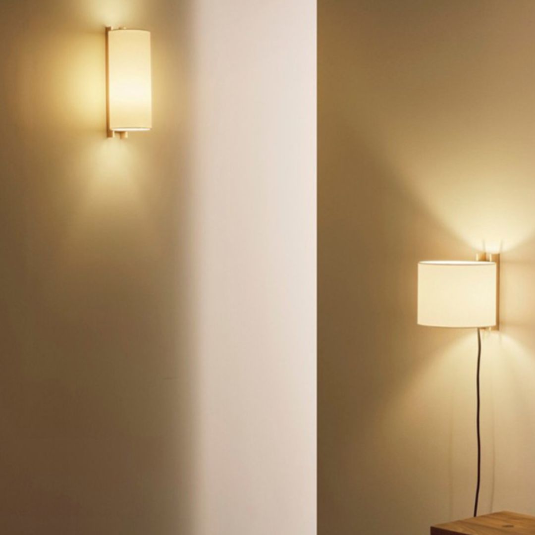 Đèn tường chao vải vách gỗ decor swe dụng ánh sáng vàng