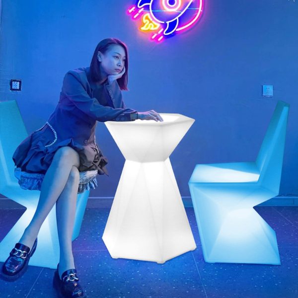 Bộ Bàn Ghế LED Dạ Quang Phát Sáng Dùng Trong Quán Cafe, Quán Bar Sân Thượng Chống Thấm Tốt