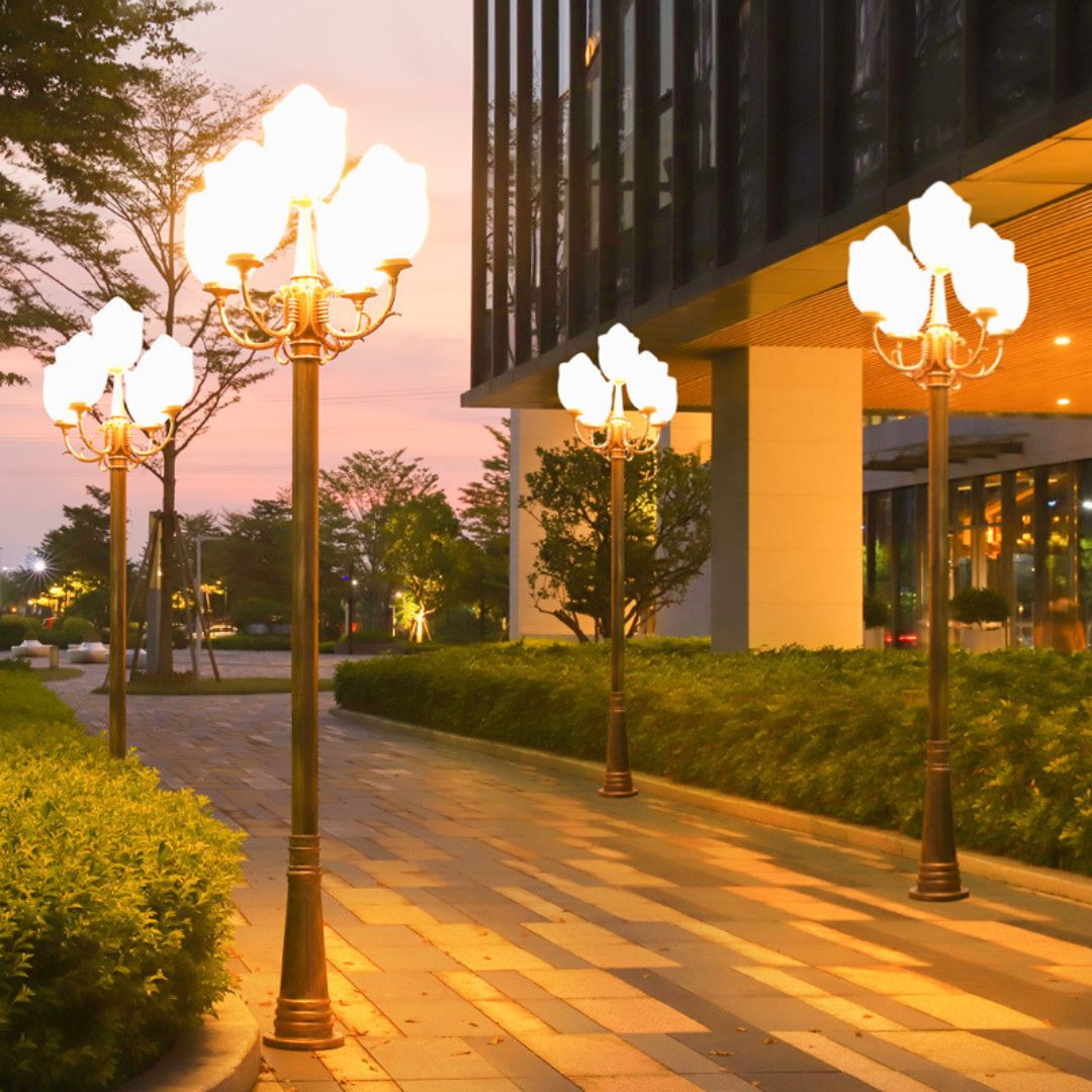 Đèn Đường Phố Cổ Điển