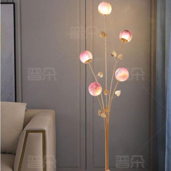 Đèn Sàn Sắt Mạ Vàng Bóng Thuỷ Tinh Màu Ombre Tím Độc Đáo