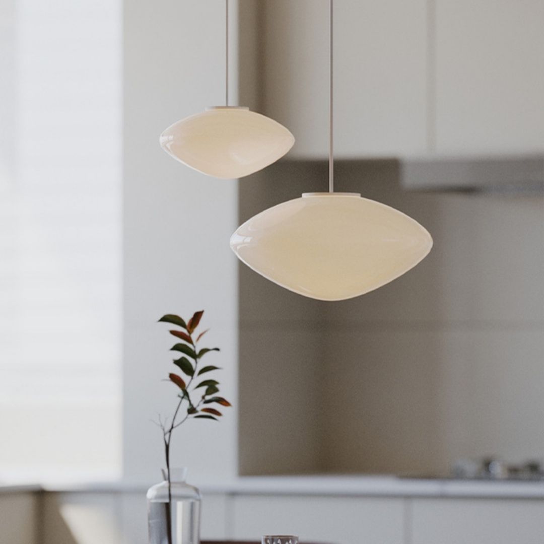 Đèn thả ngọc thủy tinh hình Opal đáp ứng được đa dạng không gian decor