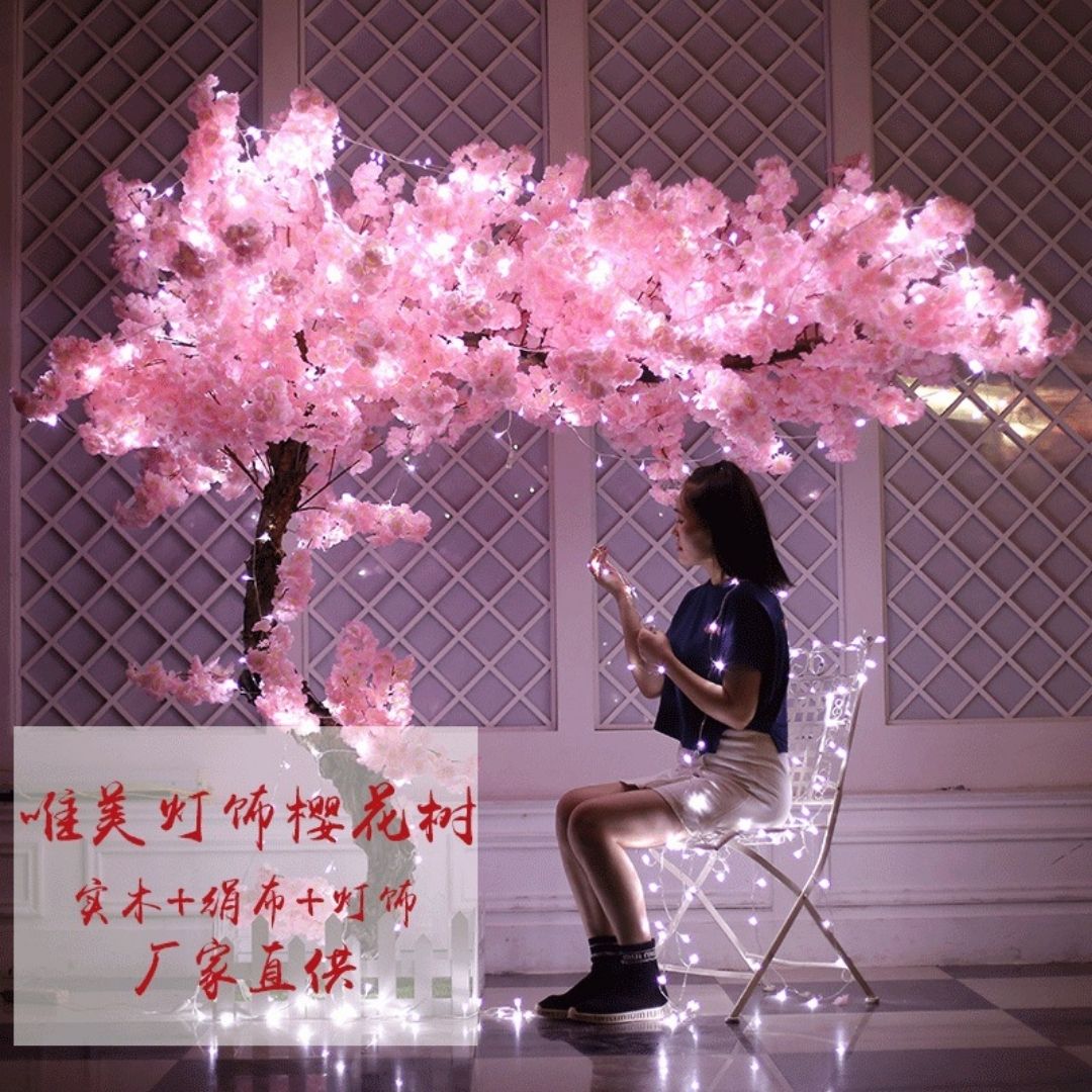 Cây hoa anh đào nhân tạo có led phù hợp cho nhiều không gian decor khác nhau