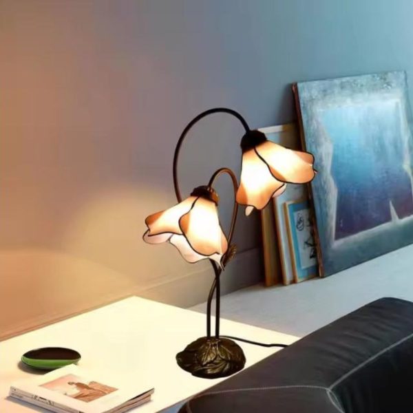Đèn Bàn 2 Bông Hoa Thuỷ Tinh Nhiều Màu Uốn Lượn Nghệ Thuật Trang Trí Phòng Ngủ