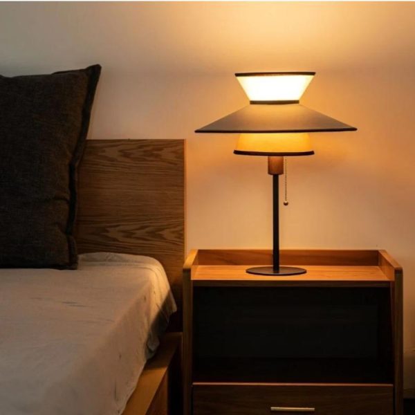 Đèn Bàn 3 Lớp Vải 3 Màu Đặc Sắc Phong Cách Trung Cổ, Dây Công Tắc Kéo Tiện Lợi