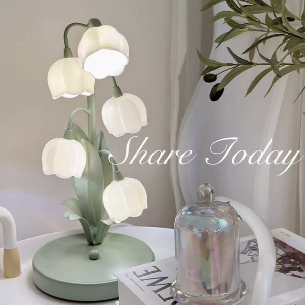 Đèn Bàn Cây Hoa Huệ Thiết Kế Kiểu Pháp Decor Bàn Học, Phòng Ngủ Lãng Mạn