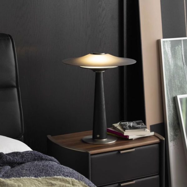 Đèn Bàn Gỗ Gam Màu Đen Huyền Bí Thiết Kế Tối Giản 3 Chế Độ Sáng Công Tắc Cảm Ứng