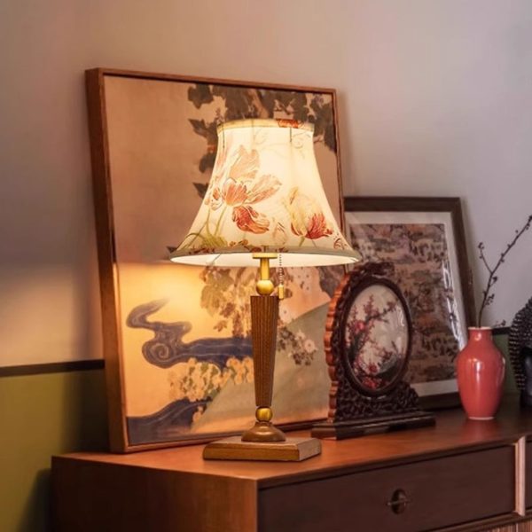 Đèn Bàn Gỗ Hoạ Tiết Hoa Lá Cổ Điển Màu Đen Huyền Bí Sang Trọng Decor Phòng Ngủ Hoàng Gia