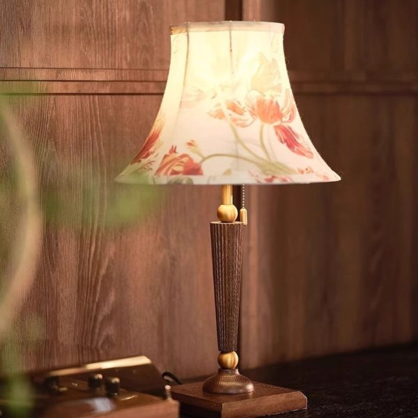 Đèn Bàn Gỗ Hoạ Tiết Hoa Lá Cổ Điển Màu Đen Huyền Bí Sang Trọng Decor Phòng Ngủ Hoàng Gia