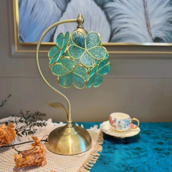 Đèn Bàn Hoa 5 Cánh Màu Xanh Hồng Phong Cách Cổ Điển Pháp Decor Bàn Làm Việc, Phòng Ngủ