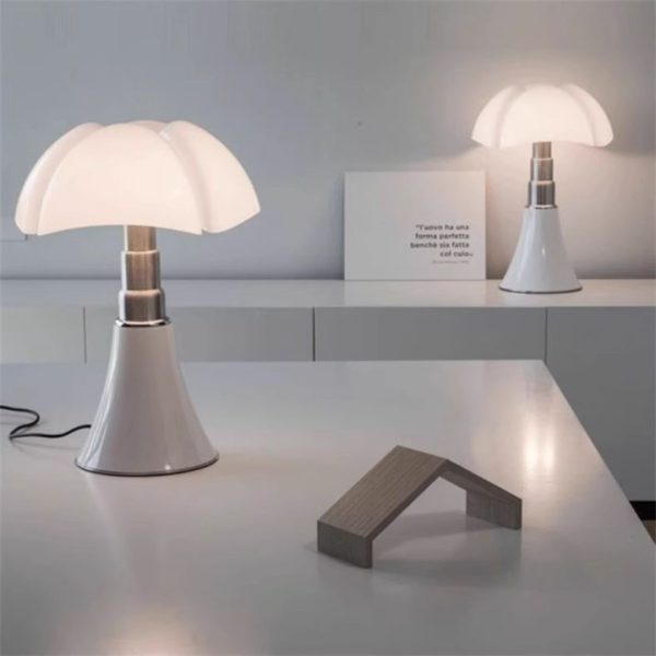 Đèn Bàn Kính Cánh Dơi Phong Cách Bauhaus Cá Tính Công Tắc Cảm Ứng Dùng Đọc Sách