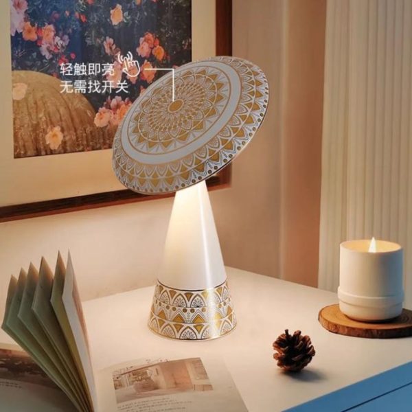 Đèn Bàn Sáng Tạo Xoay 360 Độ, Công Tắc Cảm Ứng, 3 Chế Độ Sáng Thiết Kế Cổ Điển Pháp