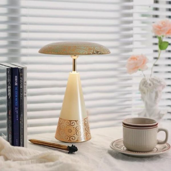 Đèn Bàn Sáng Tạo Xoay 360 Độ, Công Tắc Cảm Ứng, 3 Chế Độ Sáng Thiết Kế Cổ Điển Pháp