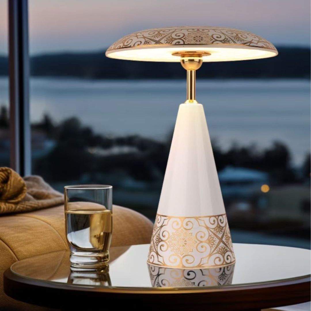 Đèn Bàn Sáng Tạo Xoay 360 Độ, Công Tắc Cảm Ứng, 3 Chế Độ Sáng Thiết Kế Cổ Điển Pháp