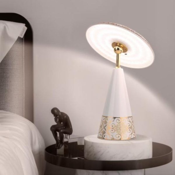 Đèn Bàn Sáng Tạo Xoay 360 Độ, Công Tắc Cảm Ứng, 3 Chế Độ Sáng Thiết Kế Cổ Điển Pháp