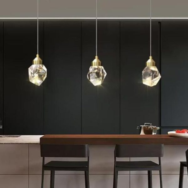 Đèn Bàn Sắt Mạ Vàng Pha Lê Hiện Đại Sang Trọng 3 Chế Độ Sáng Trang Trí Khách Sạn, Phòng Khách