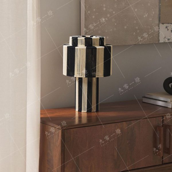 Đèn Bàn Sọc Trắng Đen Dây Thừng Tự Nhiên Phong Cách Wabi Sabi Phòng Khách Tối Giản