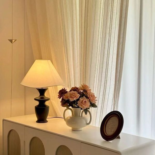 Đèn Bàn Thân Gỗ Cổ Điển Pháp Trang Trí Phòng Ngủ, Phòng Khách Sang Trọng