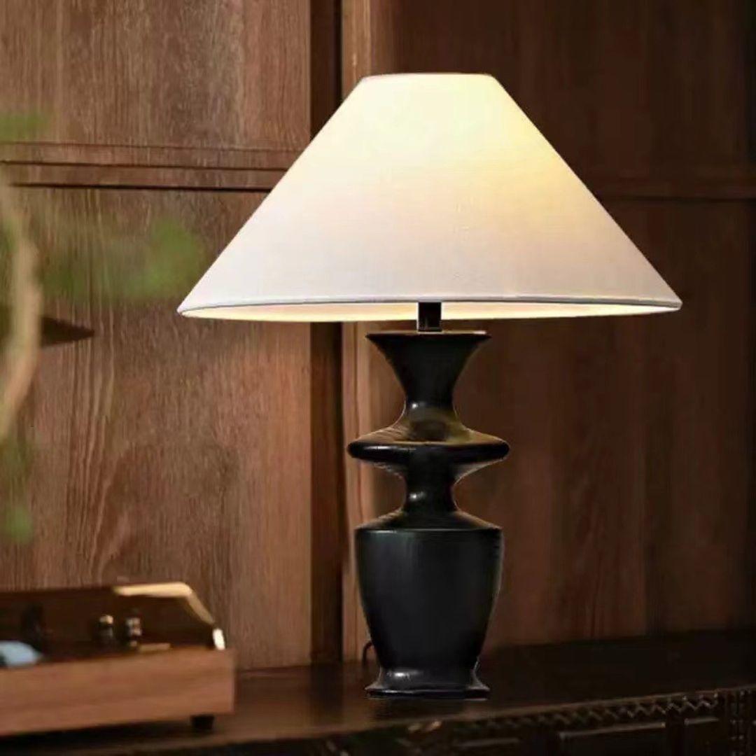 Đèn Bàn Thân Gỗ Cổ Điển Pháp Trang Trí Phòng Ngủ, Phòng Khách Sang Trọng