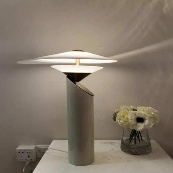 Đèn Bàn Trắng Đen Cá Tính Phong Cách Bắc Âu Decor Phòng Ngủ, Bàn Làm Việc Hiện Đại