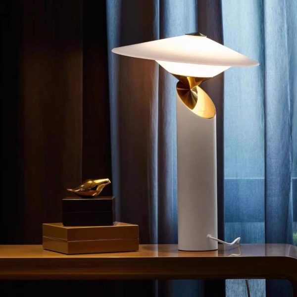 Đèn Bàn Trắng Đen Cá Tính Phong Cách Bắc Âu Decor Phòng Ngủ, Bàn Làm Việc Hiện Đại