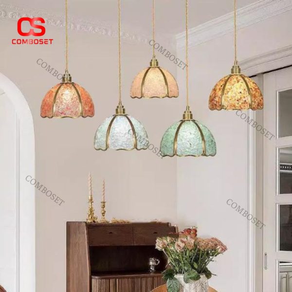 Đèn Chùm Pha Lê Đá Sỏi Nhiều Màu Lấp Lánh Viền Đồng Sang Trọng Decor Quầy Bếp, Bàn Ăn