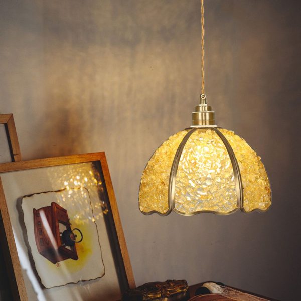 Đèn Chùm Pha Lê Đá Sỏi Nhiều Màu Lấp Lánh Viền Đồng Sang Trọng Decor Quầy Bếp, Bàn Ăn