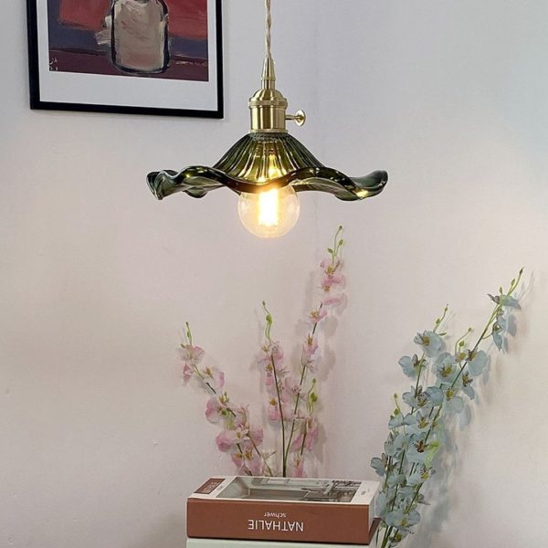 Đèn Chùm Thuỷ Tinh Hoa Xoè 3 Màu Nổi Bật Decor Góc Nhà, Bàn Làm Việc Xinh Xắn