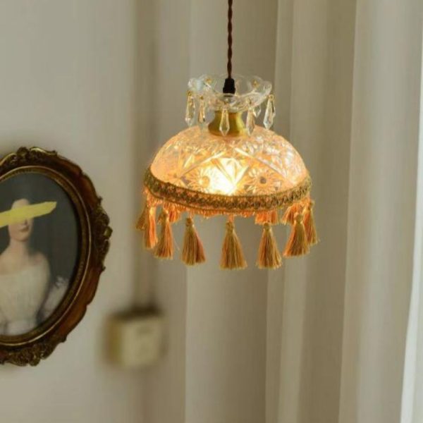 Đèn Chùm Thuỷ Tinh Tua Rua Cổ Điển Kiểu Pháp Chiếu Sáng Lung Linh Phòng Ngủ