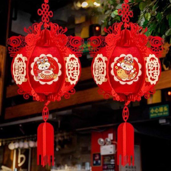 Đèn Lồng Đỏ Mùa Xuân Trang Trí Cung Điện Phong Cách Trung Hoa Năm Mới Rực Rỡ
