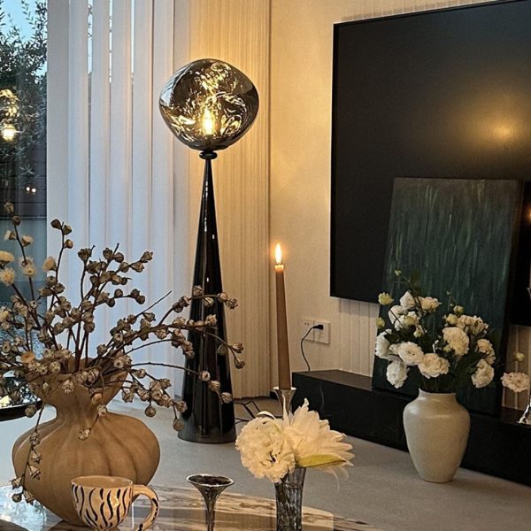 Đèn Sàn Đá Tom Dixon Lava Bằng Acrylic Nghệ Thuật Trang Trí Nội Thất Triển Lãm Sáng Tạo