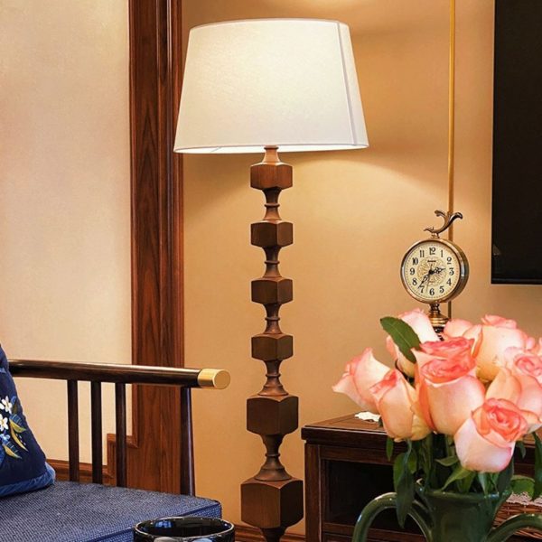 Đèn Sàn Gỗ Cổ Điển Khối Lập Phương Pháp Thời Trung Cổ Decor Sofa Phòng Khách