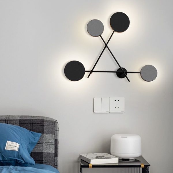 Đèn Tường Sắt Hình Tam Giác 4 Chao Đèn Hình Học Hiện Đại Decor Phòng Khách Phòng Ngủ