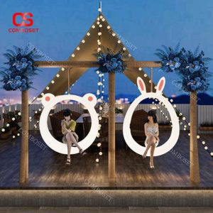 Xích Đu Đèn LED Thỏ Gấu Hoạt Hình Dễ Thương Chuyển Màu Đa Dạng Chống Thấm Tốt Sân Vườn
