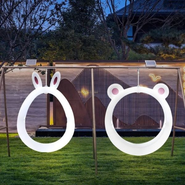 Xích Đu Đèn LED Thỏ Gấu Hoạt Hình Dễ Thương Chuyển Màu Đa Dạng Chống Thấm Tốt Sân Vườn