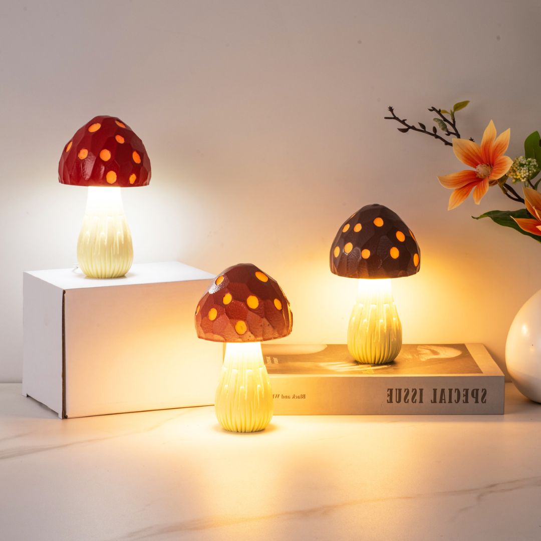 Đèn Bàn Nấm Đỏ Tích Hợp Dây Sạc USB Nhỏ Xinh Decor Bàn Học, Phòng Ngủ Dễ Thương