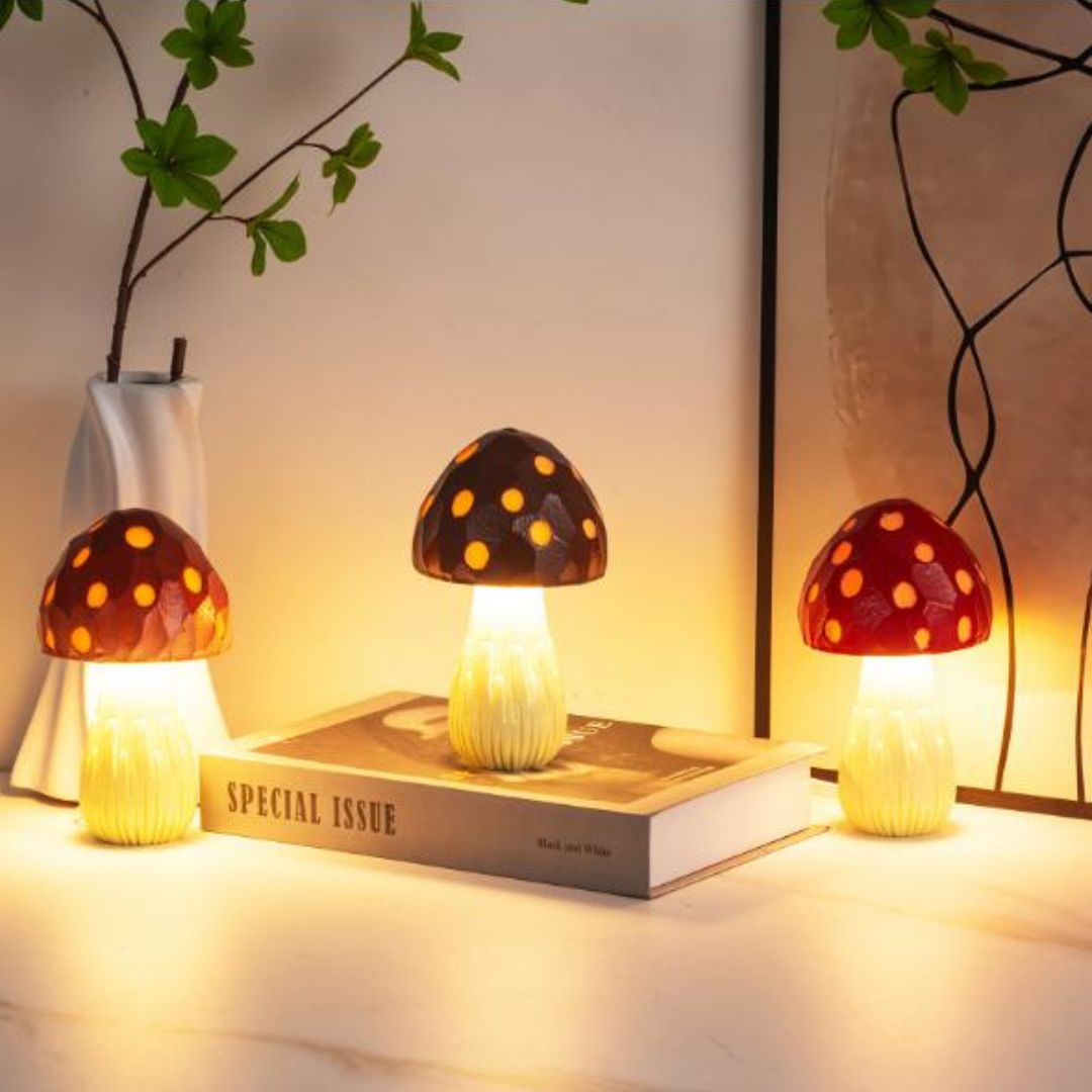 Đèn Bàn Nấm Đỏ Tích Hợp Dây Sạc USB Nhỏ Xinh Decor Bàn Học, Phòng Ngủ Dễ Thương