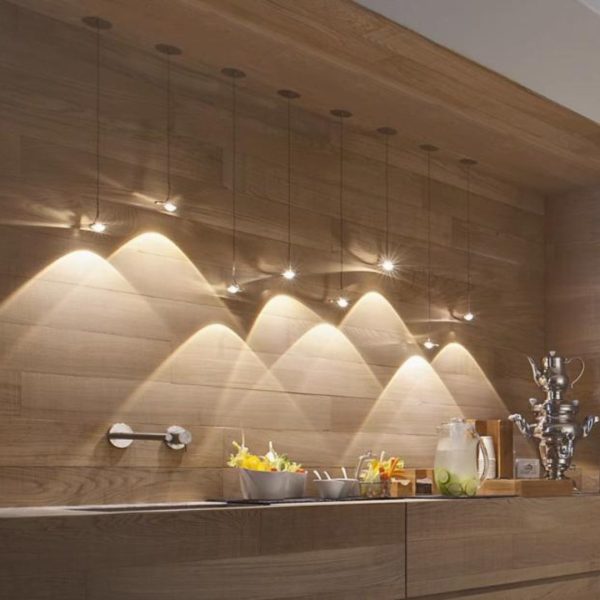 Đèn Chùm Sắt Nhỏ Giọt Thuỷ Tinh Lấp Lánh Thiết Kế Ý Decor Nhà Hàng Không Gian Lãng Mạn