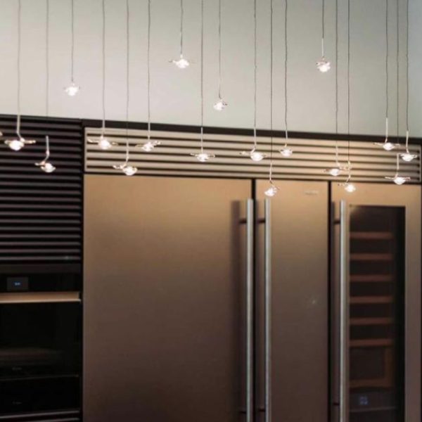 Đèn Chùm Sắt Nhỏ Giọt Thuỷ Tinh Lấp Lánh Thiết Kế Ý Decor Nhà Hàng Không Gian Lãng Mạn