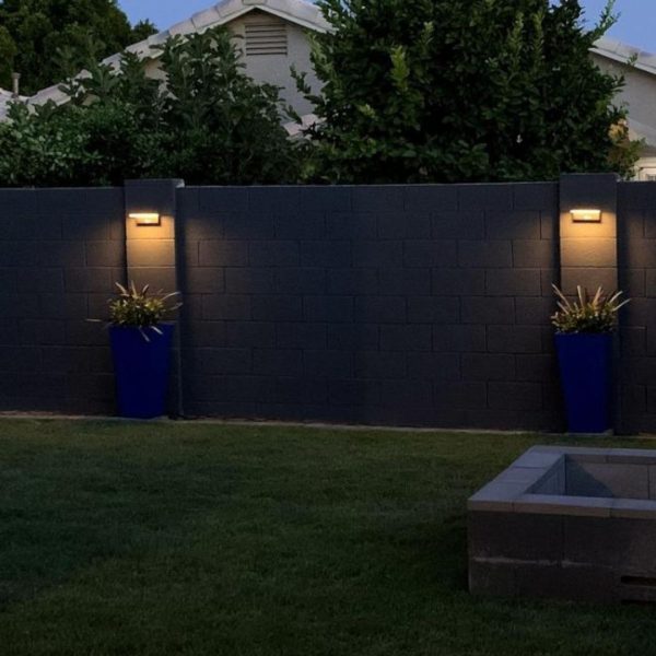 Đèn Tường Năng Lượng Mặt Trời Khung Nhôm Hình Học Chữ L Chống Thấm Nước Tốt, Decor Sân Vườn