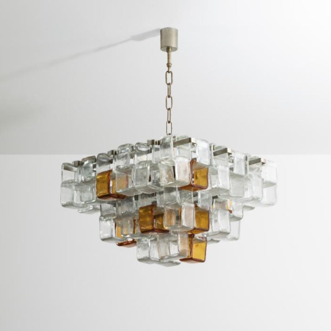 Đèn Chùm Thuỷ Tinh Hình Viên Đường Trắng Nâu Thiết Kế Pháp Sáng Tạo Thẩm Mỹ Decor Triển Lãm