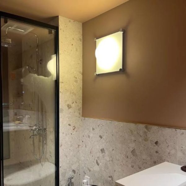 Đèn Tường Vuông Thiết Kế Lồi Tròn Tối Phong Cách Ý Hiện Đại Trang Trí Phòng Khách Nghệ Thuật