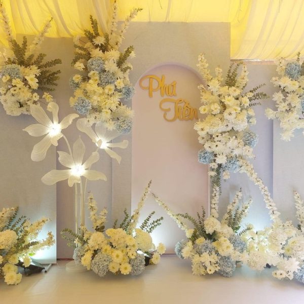 Đèn Cây Hoa Thuỷ Tiên 3 Chế Độ Sáng Dẫn Lối Lễ Đường Tiệc Cưới, Trang Trí Sảnh Cưới Nhà Hàng Đẹp Xinh