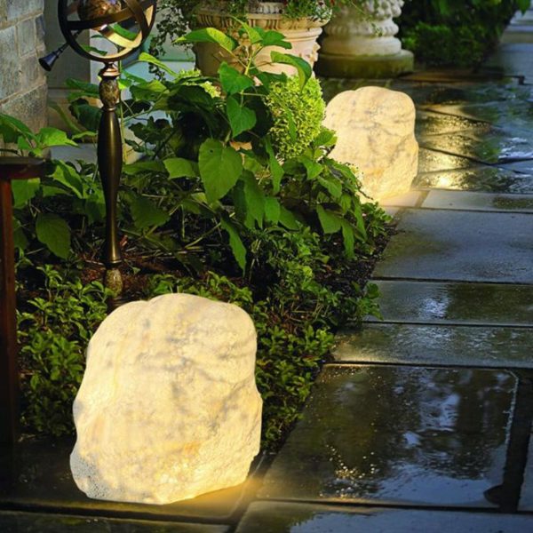Đèn Đá Nhựa Điêu Khắc Tinh Tế Chống Nước Trang Trí Bải Cỏ, Công Viên, Thiên Nhiên Sống Động