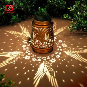 Đèn Lồng Sắt Điêu Khắc Động Vật Gà, Chim, Bướm Năng Lượng Mặt Trời, Hiệu Ứng Ánh Sáng Huyền Ảo Sân Vườn