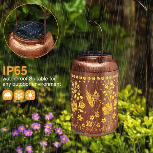 Đèn Lồng Sắt Điêu Khắc Động Vật Gà, Chim, Bướm Năng Lượng Mặt Trời, Hiệu Ứng Ánh Sáng Huyền Ảo Sân Vườn